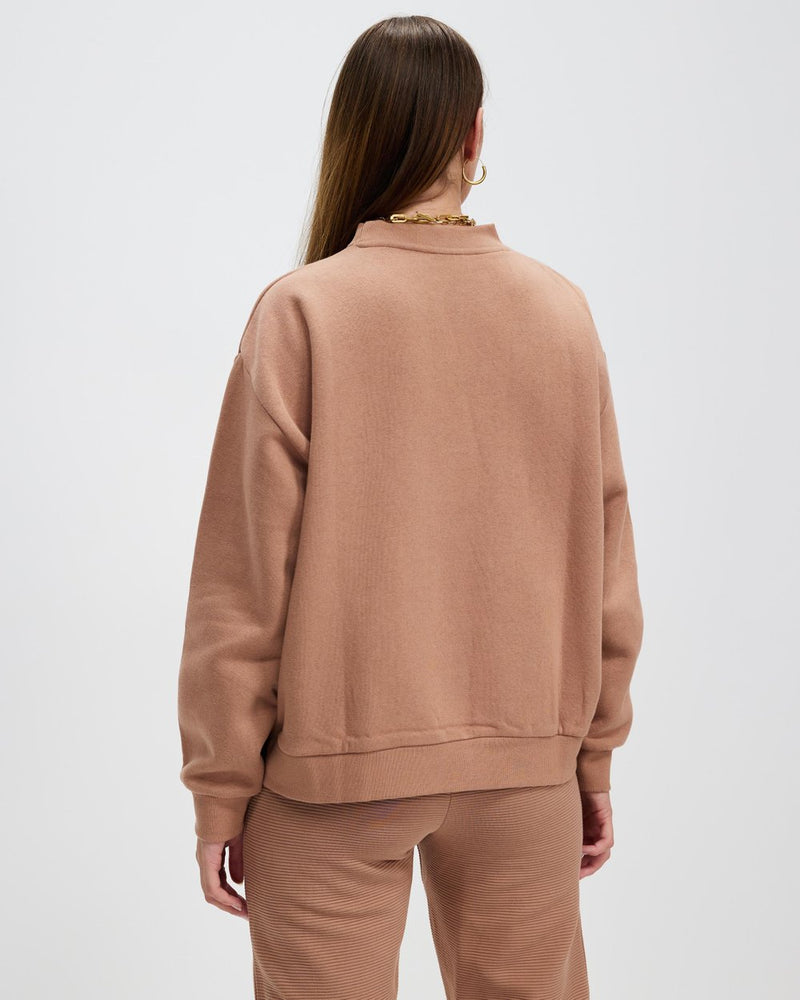ellesse-spatzle-sweatshirt-brown-back-view