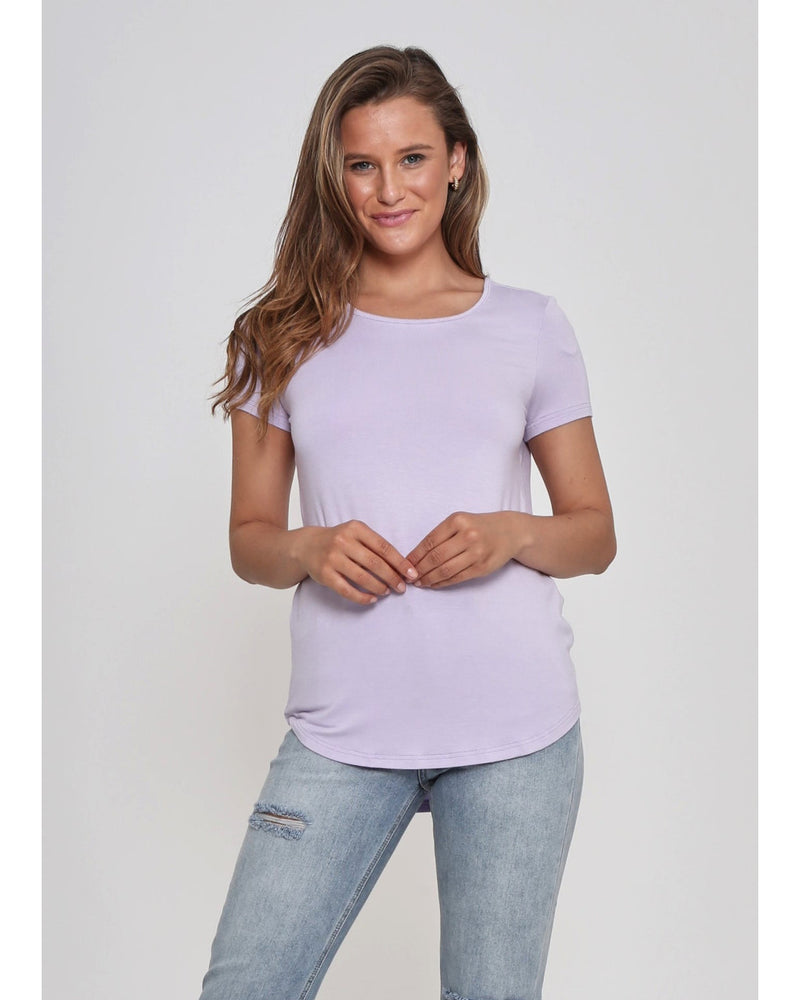 leoni-lux-basic-tee-lilac-front-view
