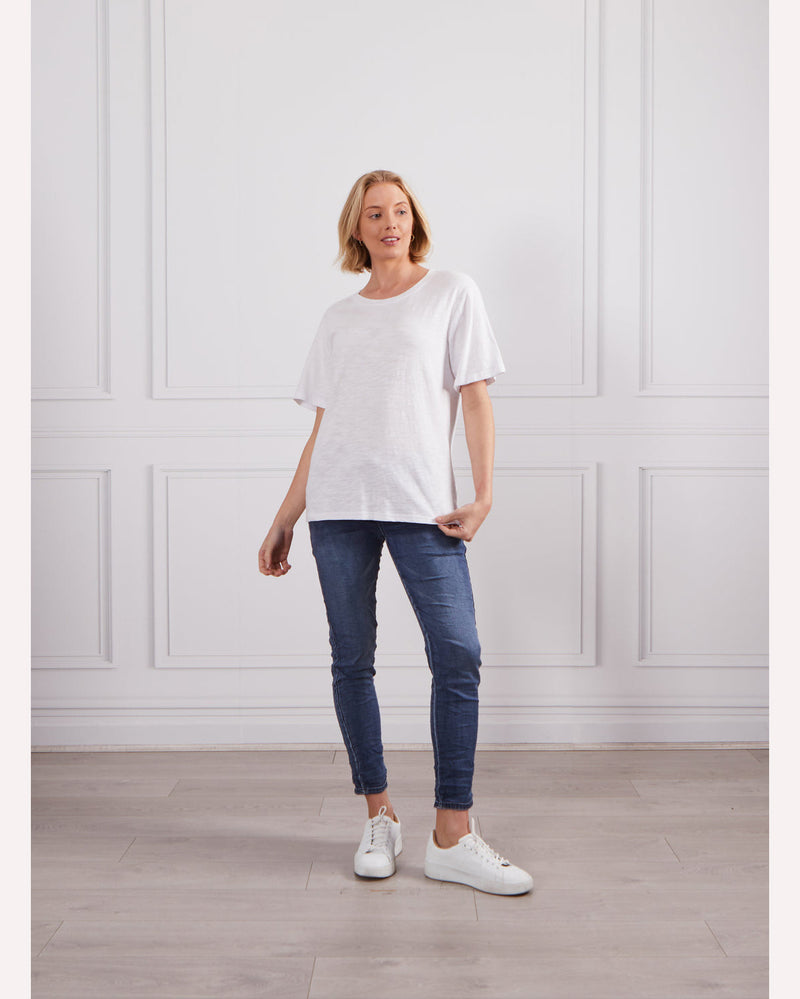 leoni-tori-cotton-tee-white-front-view
