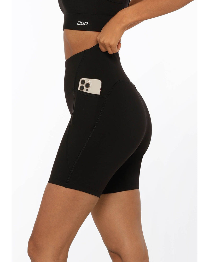 lorna-jane-no-chafe-aole-vera-bike-short-black-side-view