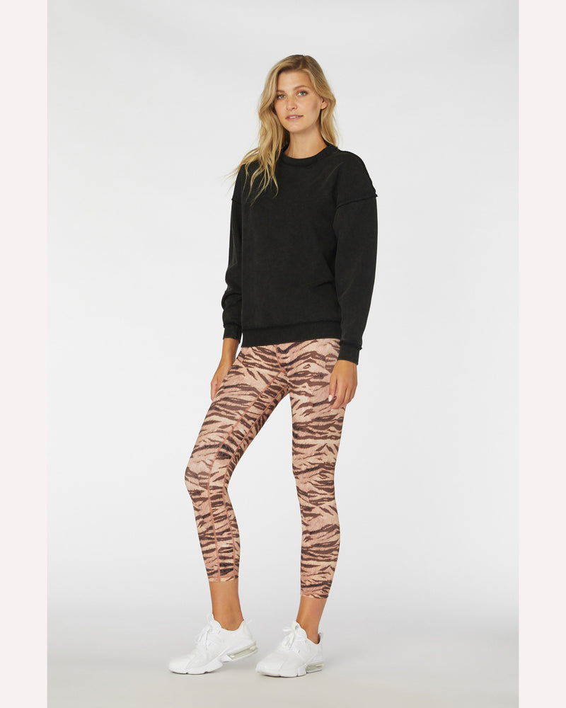 lurv-luna-sweat-black-full-length-front-view