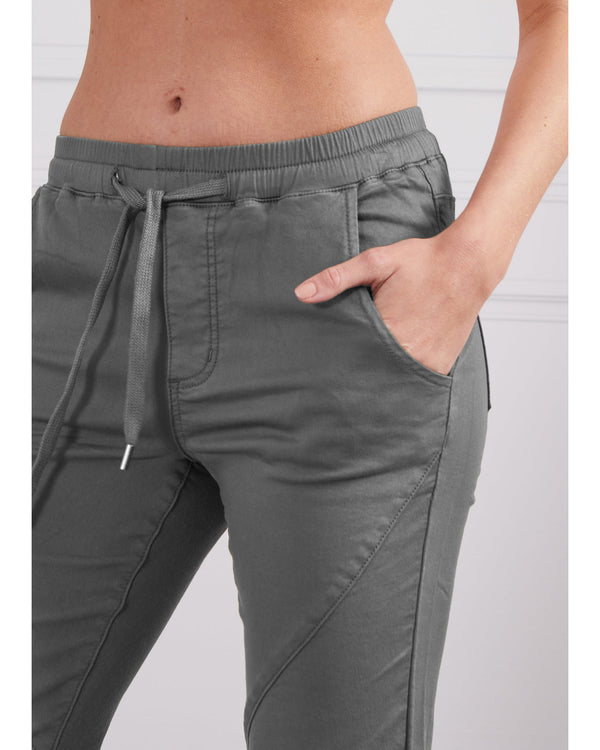 monaco-jeans-jogger-gunmetal-close-up=pocket