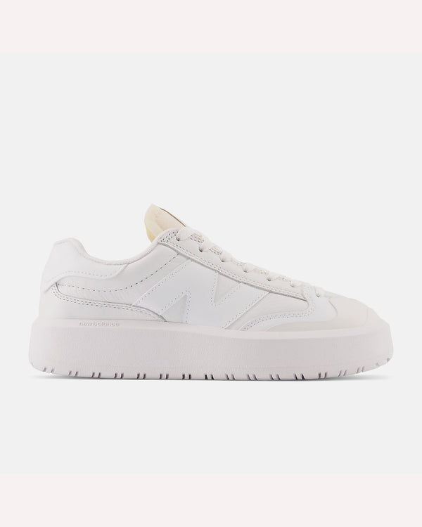 new-balance-ct302-sneaker-white-side-view