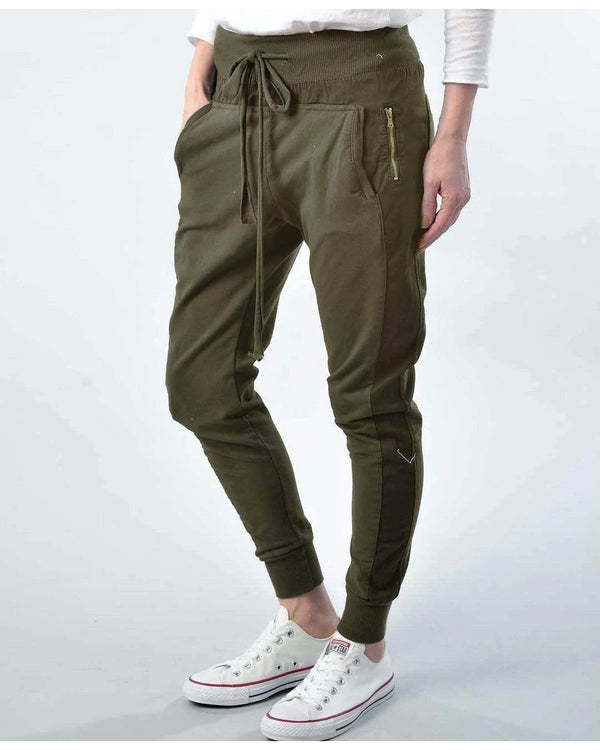 suzy-d-london-ultimate-jogger-olive-front-view